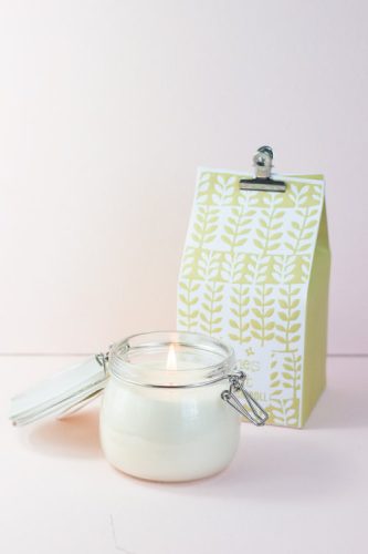 Szójagyertya Csatos Üvegben - Windermere/400g, ajándékcsomagolás