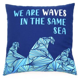   Pamut Párnahuzat Felirattal - We are Waves - Szürke, Kék és Natúr