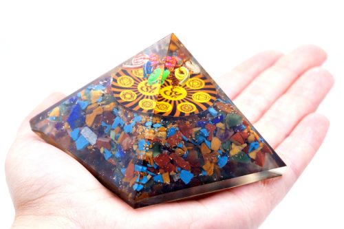 Orgonit Piramis - Om Chakra - 70 mm