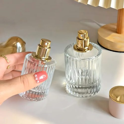 Piros - 30ml Kerek Bordás Üveg, Szórófej és Kupak