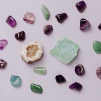 Marokkövek, kristályok, geódák